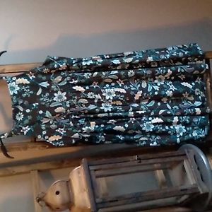 2X Boutique Women,rayon blend with stretch waist.Green/blue.